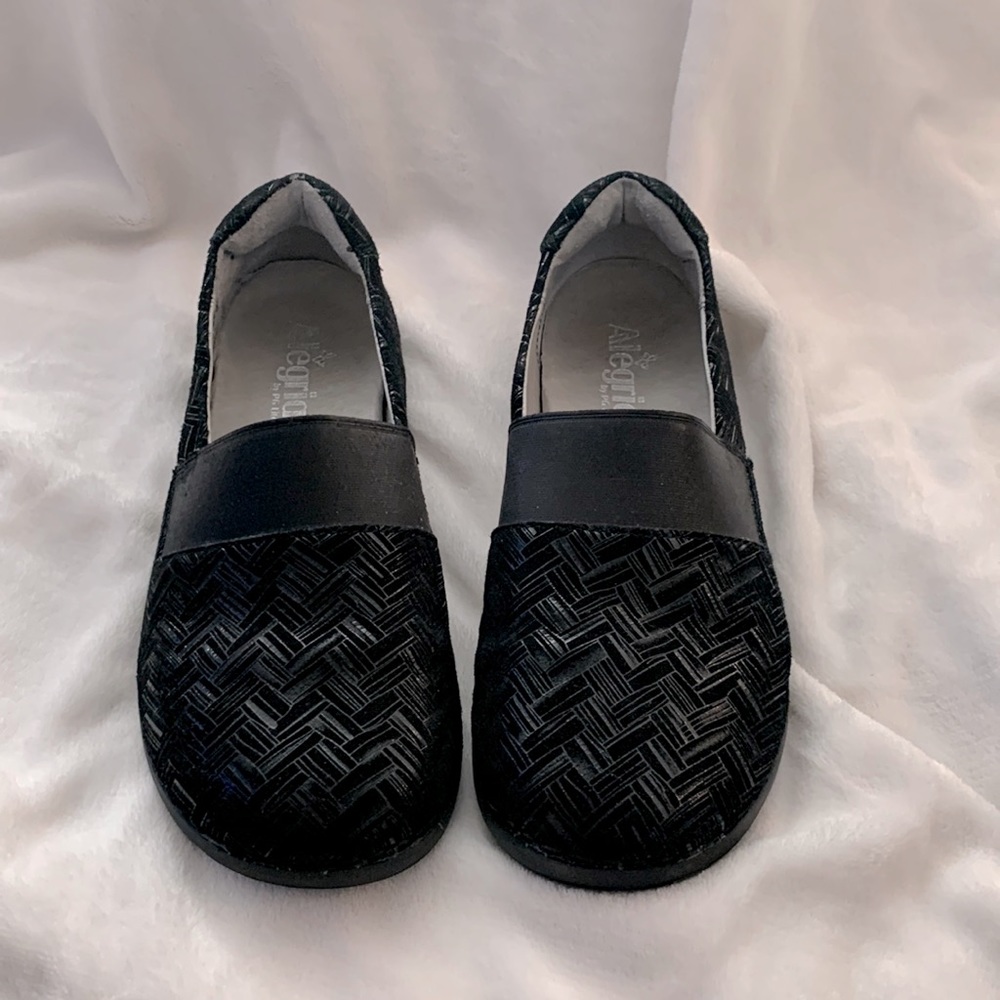 Alegria Womens slip on shoes